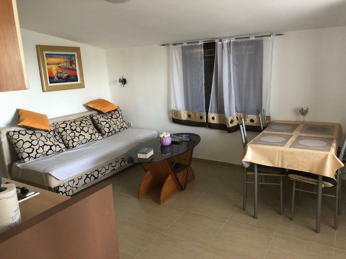 Apartment Leon & Grga Sibuljina Bagian luar foto