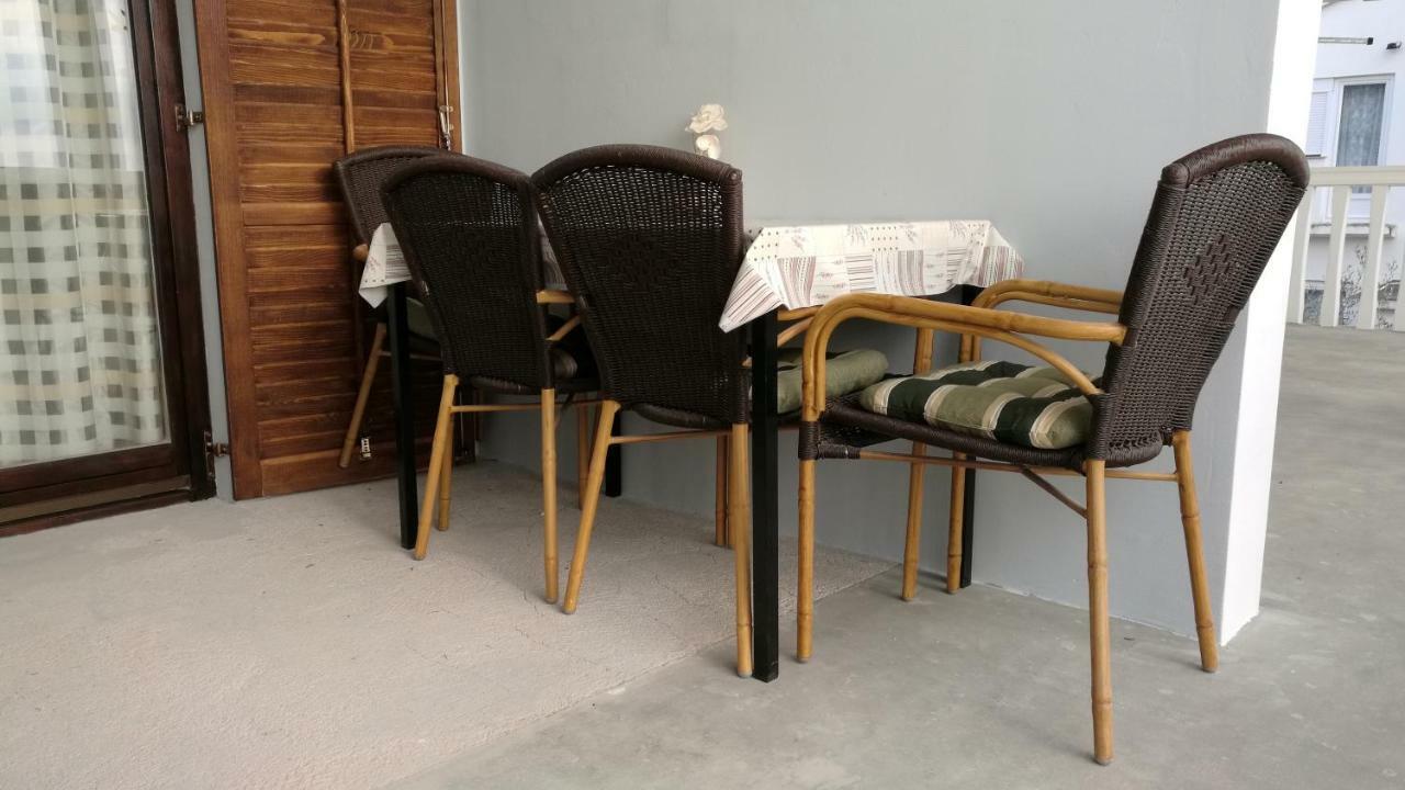 Apartment Leon & Grga Sibuljina Bagian luar foto